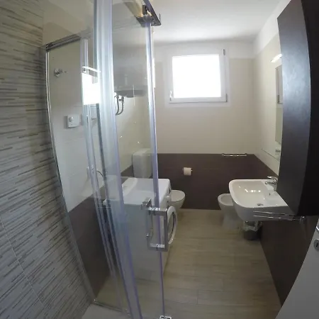 Trilocale Con Piscina