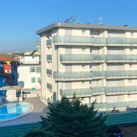 Trilocale Con Piscina - Agenzia Cocal *